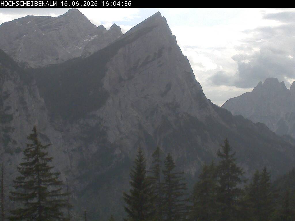 View of Planspitze: Official Gesäuse National Park webcam image from Hochscheibenalm.